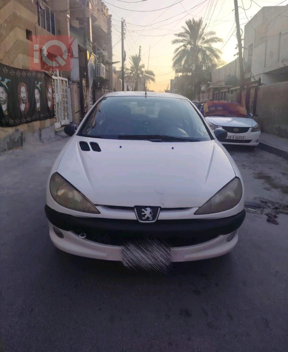 بيجو 206